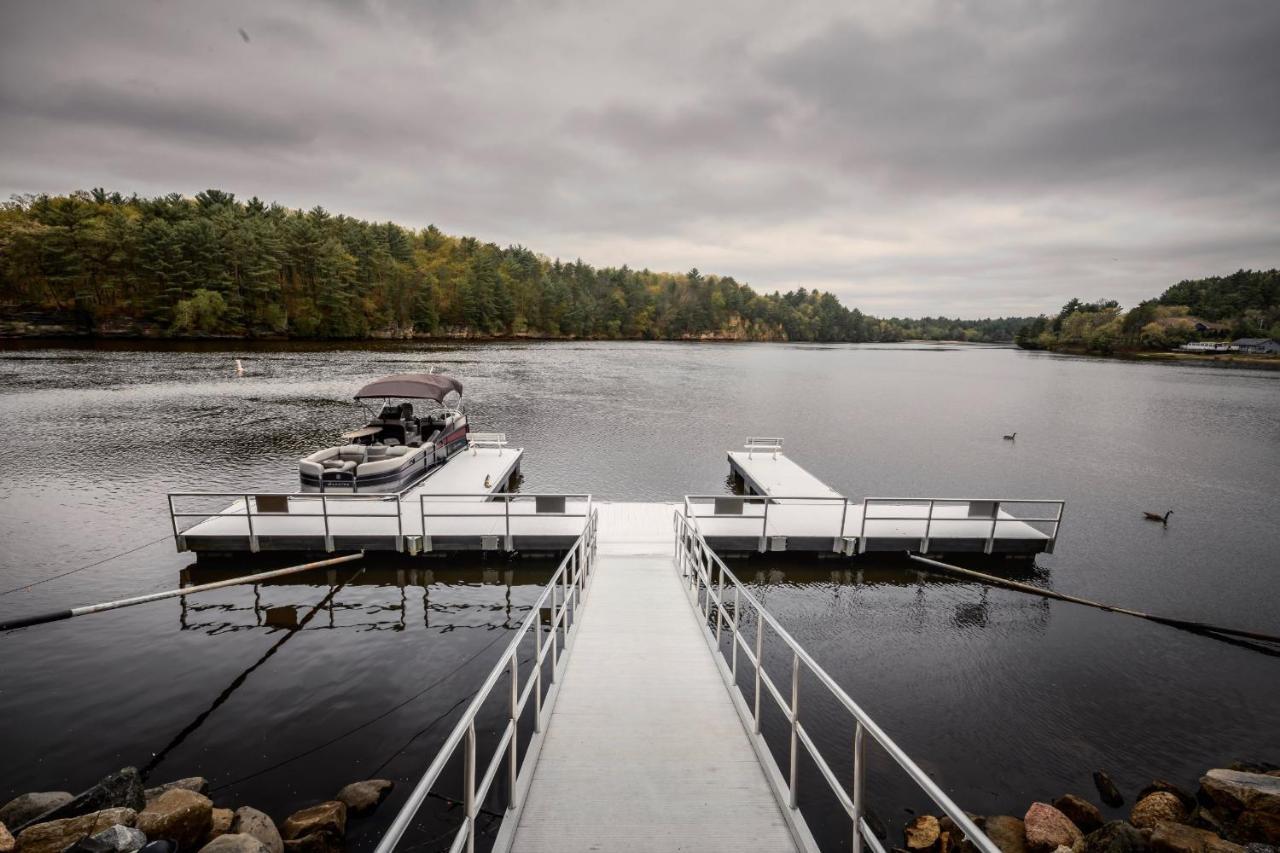 The Vue Boutique Hotel & Boathouse Wisconsin Dells Bagian luar foto