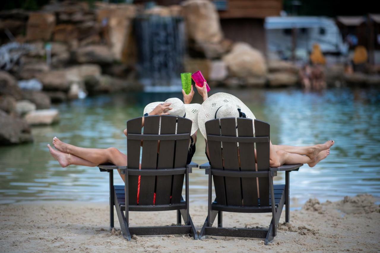 The Vue Boutique Hotel & Boathouse Wisconsin Dells Bagian luar foto
